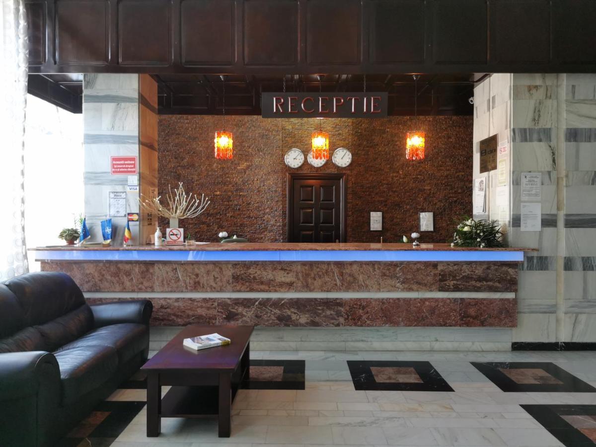 Hotel Unirea Focșani Bagian luar foto