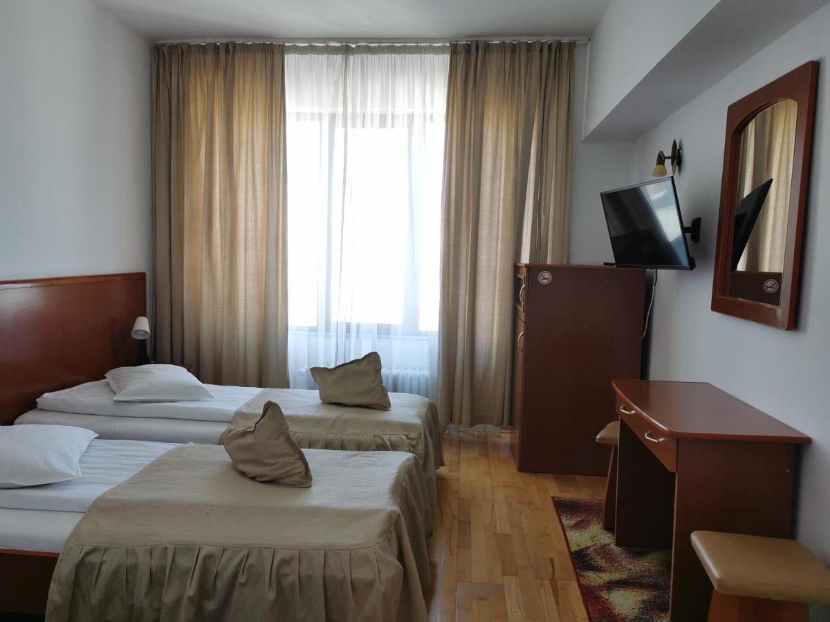 Hotel Unirea Focșani Bagian luar foto