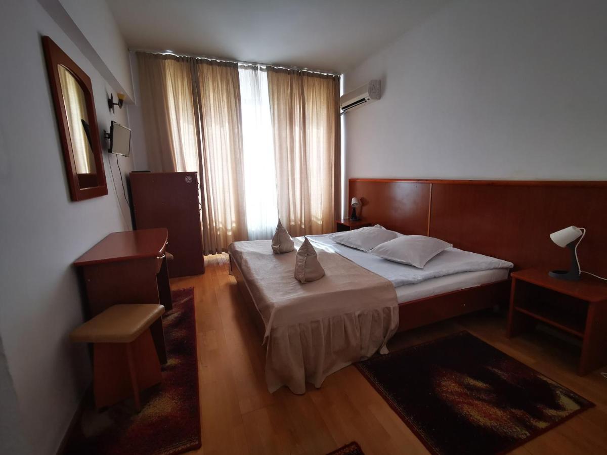 Hotel Unirea Focșani Bagian luar foto
