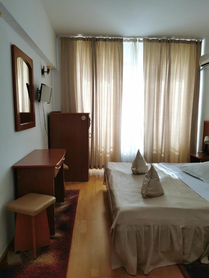 Hotel Unirea Focșani Bagian luar foto