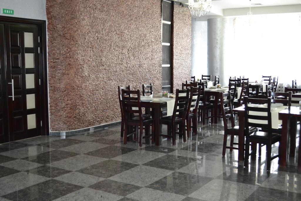 Hotel Unirea Focșani Bagian luar foto